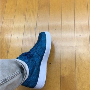 Meet your Posher, Farncis